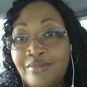 Meet your Posher, Catherine